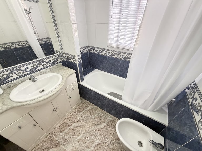 Town House for Sale in Villamartin, Alicante 6