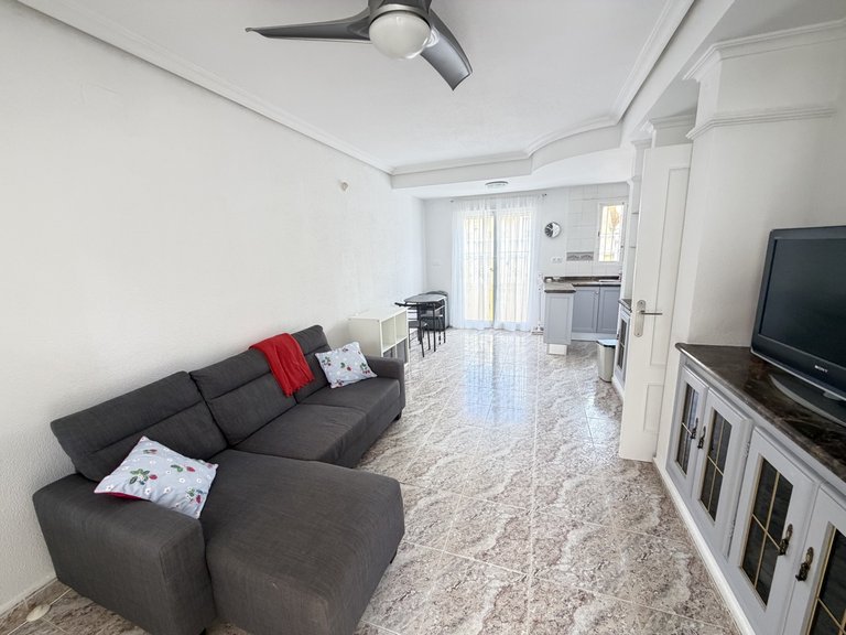 Town House for Sale in Villamartin, Alicante 4