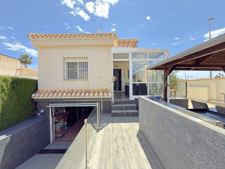 Villa for Sale in La Zenia, Alicante 26