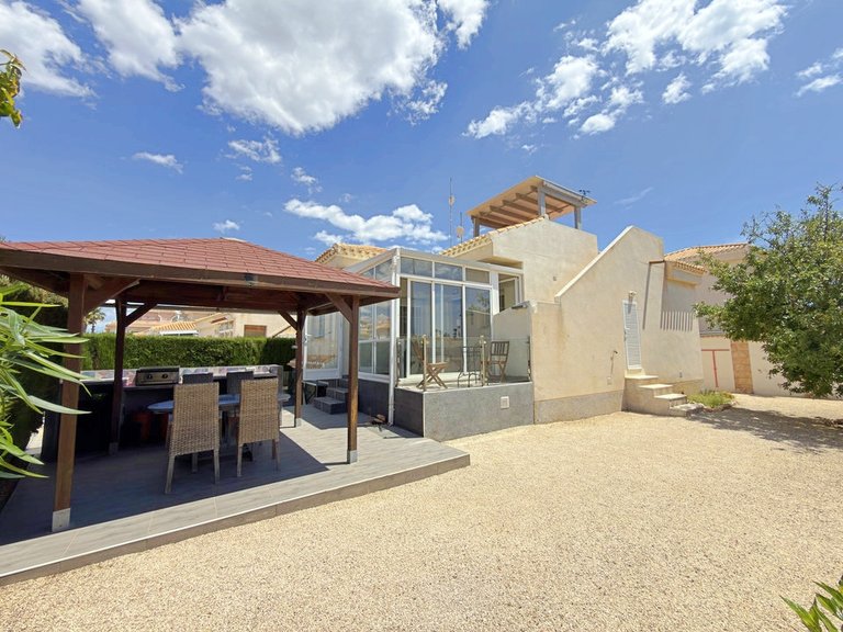 Villa for Sale in La Zenia, Alicante 9