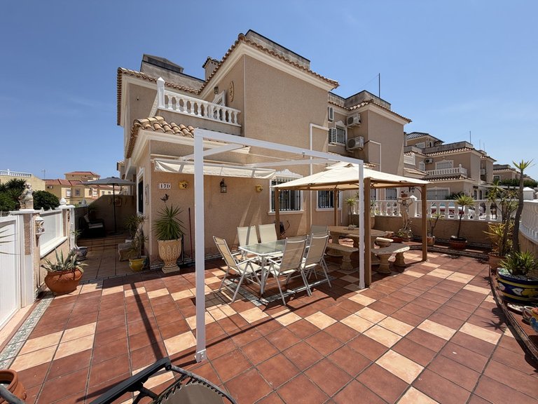 Town House for Sale in Cabo Roig, Alicante 1