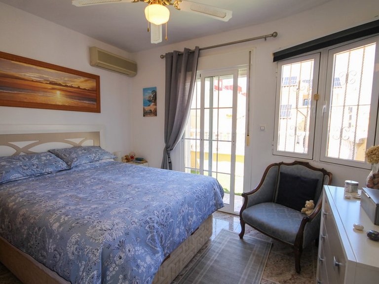 Town House for Sale in Villamartin, Alicante 25