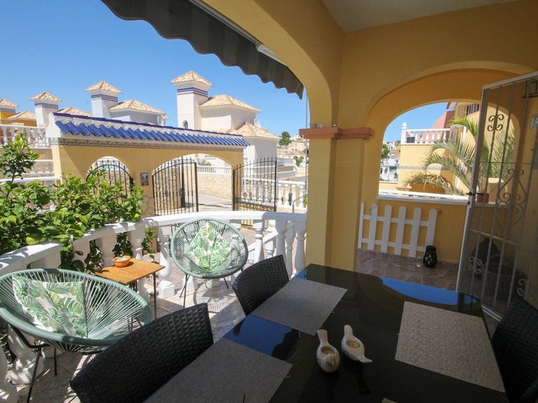 Town House for Sale in Villamartin, Alicante 3
