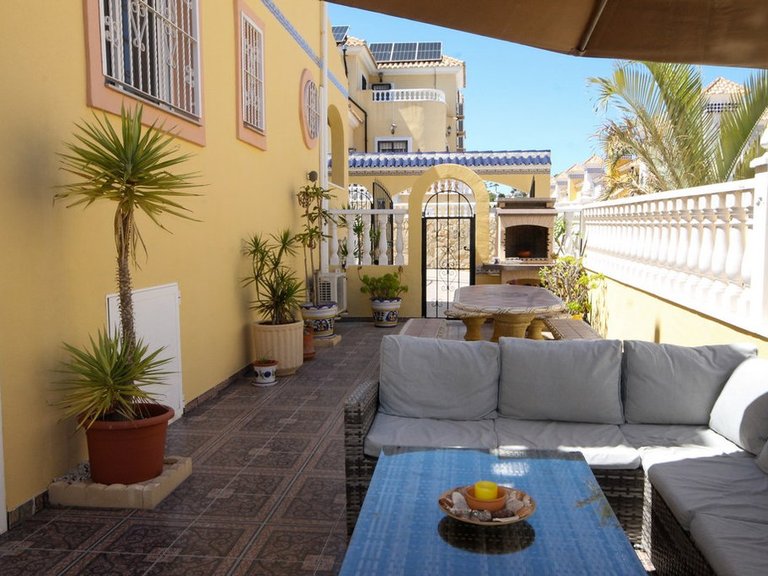 Town House for Sale in Villamartin, Alicante 7