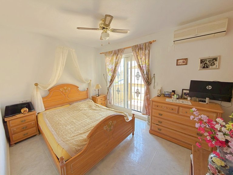 Villa for Sale in El Galan, Alicante 13