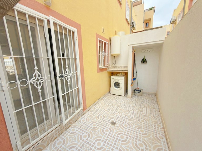 Town House for Sale in Villamartin, Alicante 17