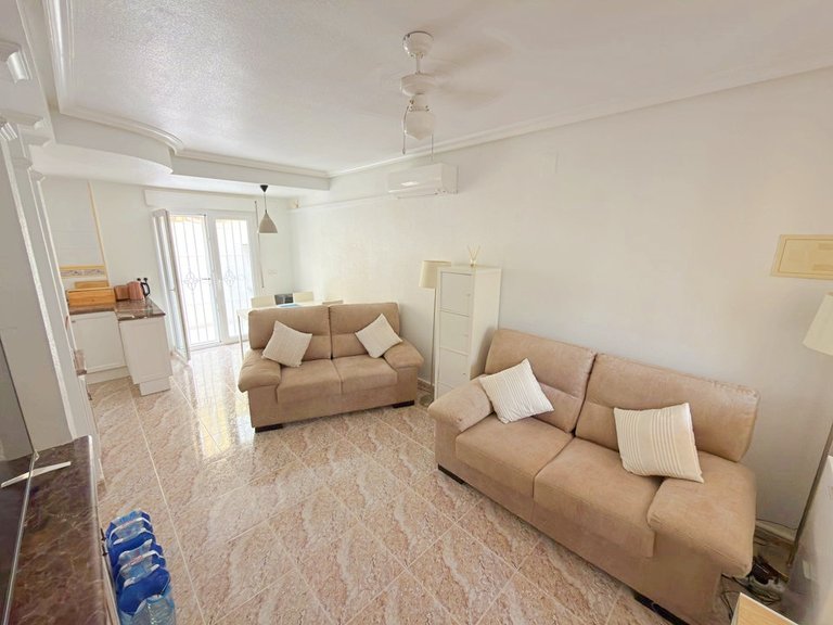 Town House for Sale in Villamartin, Alicante 12