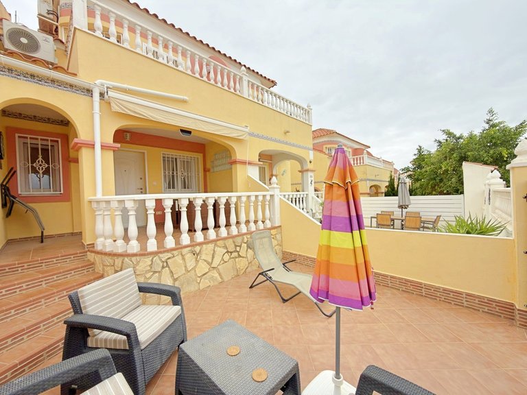 Town House for Sale in Villamartin, Alicante 3