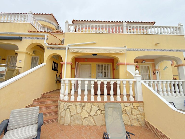 Town House for Sale in Villamartin, Alicante 2