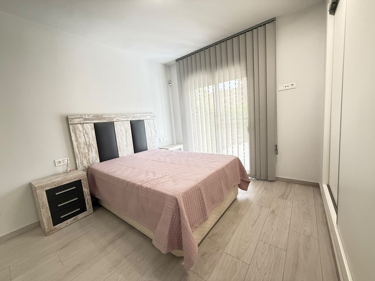 Apartment for Sale in Villamartin, Alicante 13