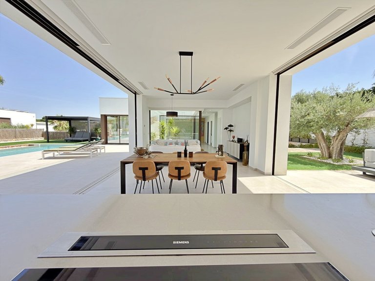 Villa for Sale in Las Colinas Golf, Alicante 23