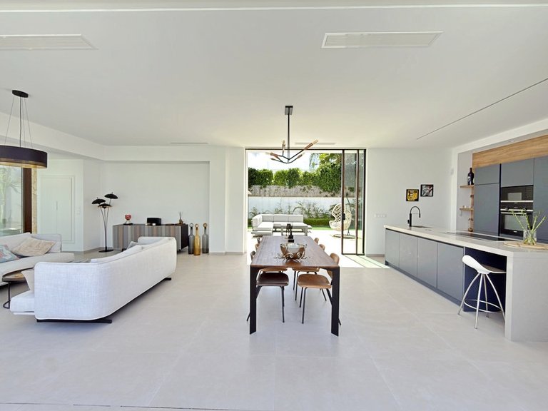 Villa for Sale in Las Colinas Golf, Alicante 25