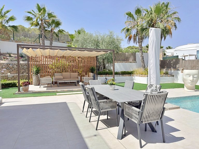 Villa for Sale in Las Colinas Golf, Alicante 8