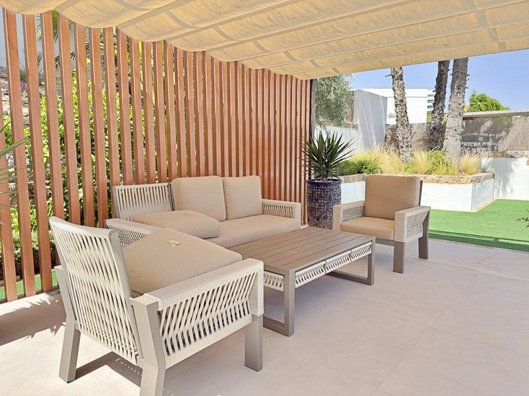 Villa for Sale in Las Colinas Golf, Alicante 10