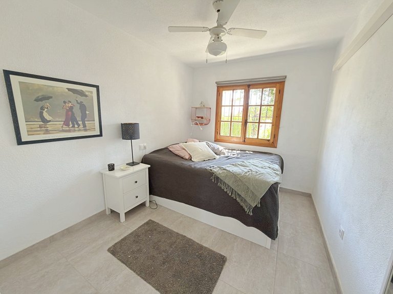 Town House for Sale in Villamartin, Alicante 28