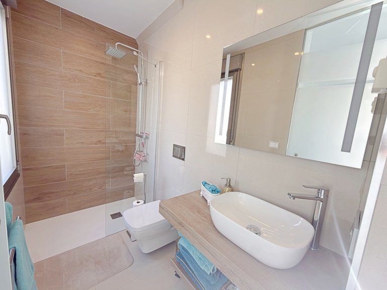 Villa for Sale in Blue Lagoon, Alicante 26