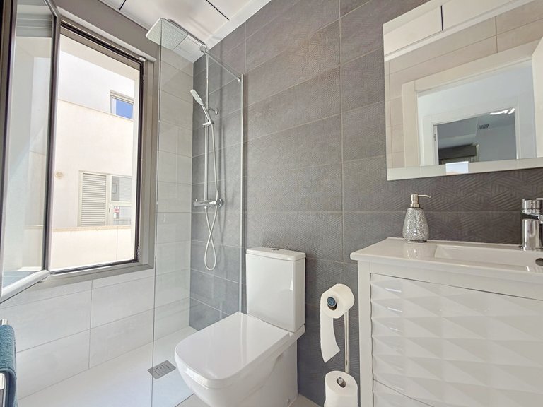 Villa for Sale in Blue Lagoon, Alicante 24