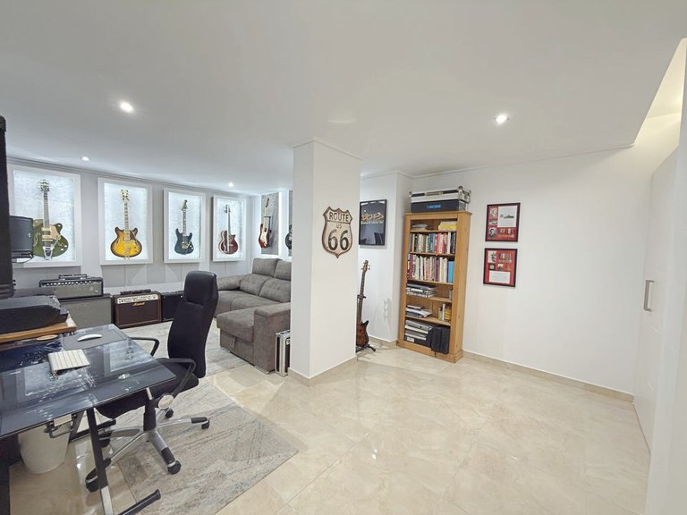 Villa for Sale in Blue Lagoon, Alicante 31