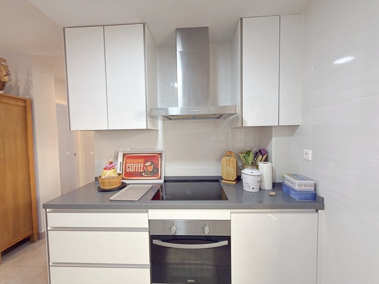 Apartment for Sale in Los Altos, Alicante 12