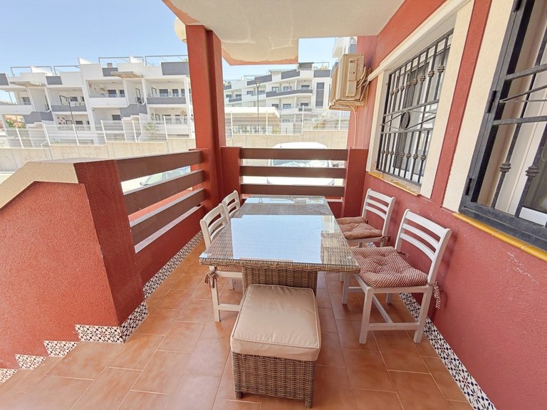 Apartment for Sale in Los Altos, Alicante 4