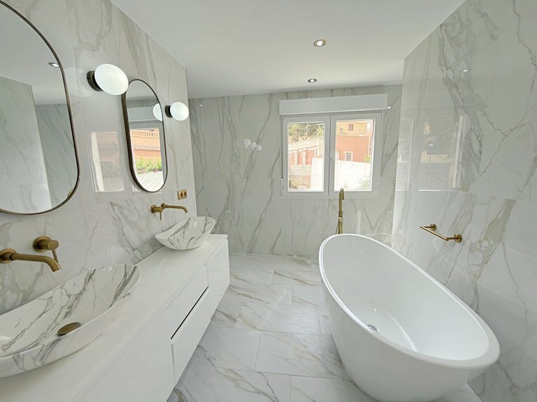 Villa for Sale in Villamartin, Alicante 27
