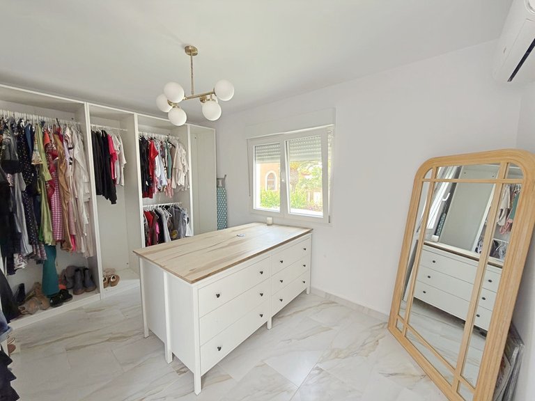 Villa for Sale in Villamartin, Alicante 33