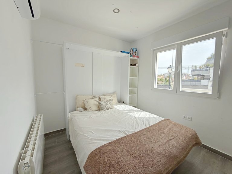 Villa for Sale in Villamartin, Alicante 17