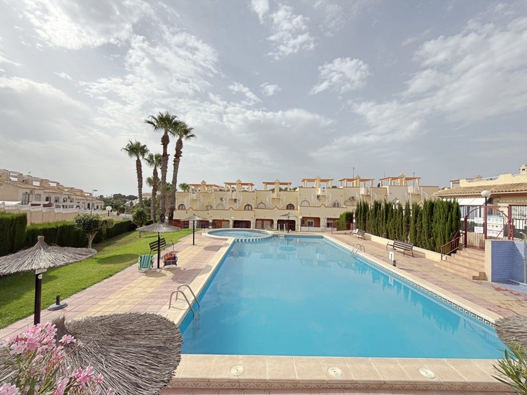 Apartment for Sale in Villamartin, Alicante 1