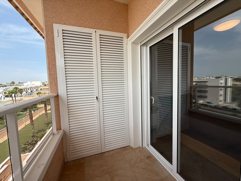 Apartment for Sale in Villamartin, Alicante 17