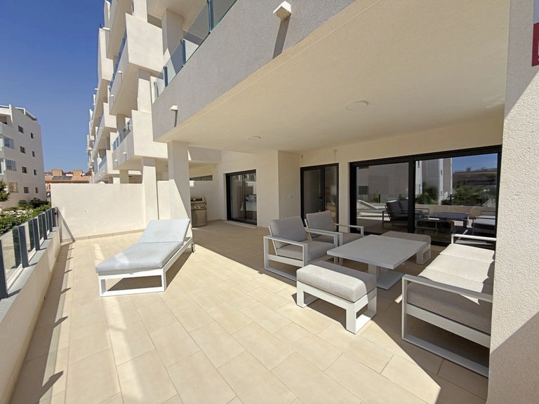 Apartment for Sale in Villamartin, Alicante 2