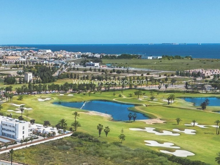 Villa for Sale in Los Alcazares, Murcia 2