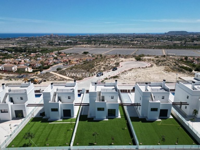 Villa for Sale in Mutxamel, Alicante 24