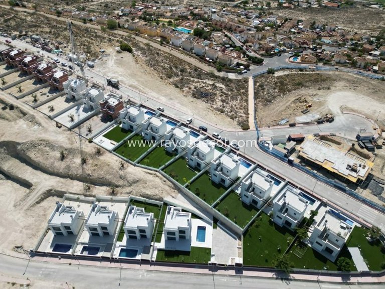 Villa for Sale in Mutxamel, Alicante 25