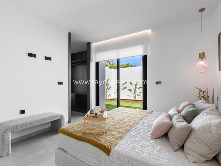 Villa for Sale in Torrevieja, Alicante 36
