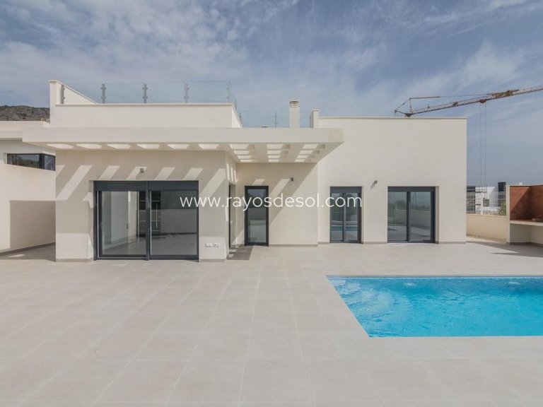 Villa for Sale in Polop, Alicante 4