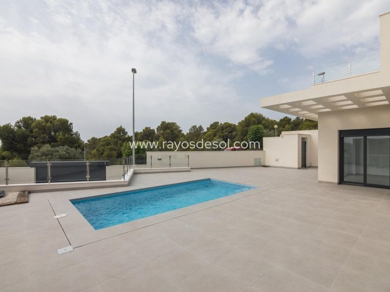 Villa for Sale in Polop, Alicante 8