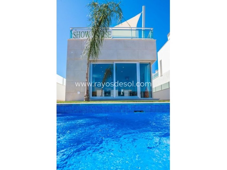 Villa for Sale in Los Alcazares, Murcia 39