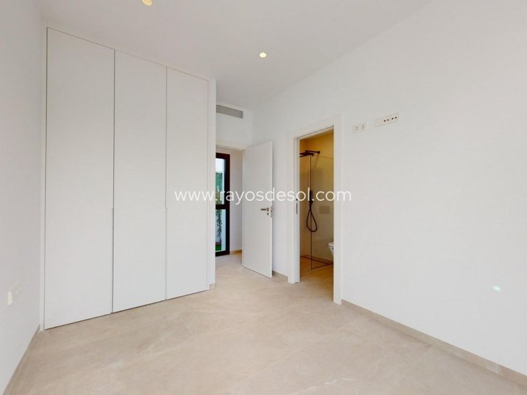 Villa for Sale in Los Alcazares, Murcia 13