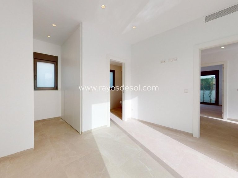 Villa for Sale in Los Alcazares, Murcia 19