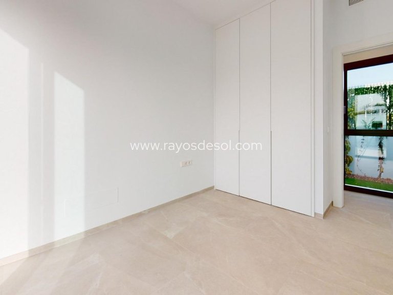 Villa for Sale in Los Alcazares, Murcia 23