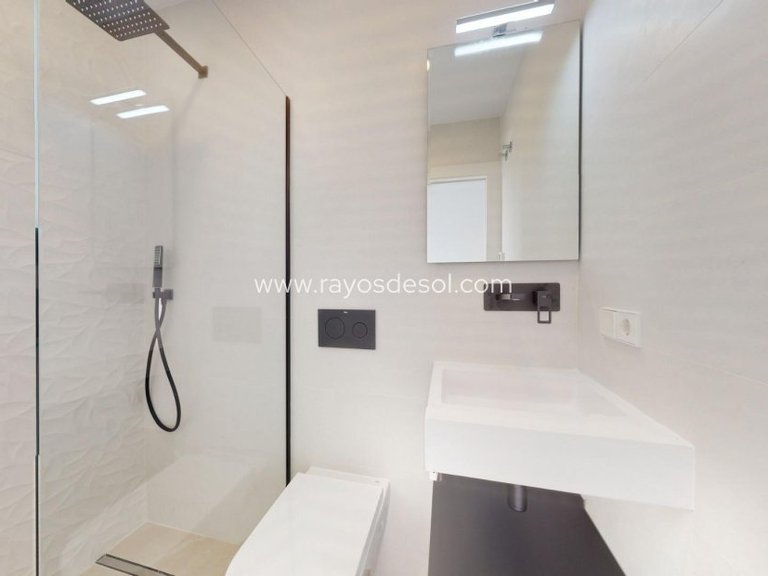 Villa for Sale in Los Alcazares, Murcia 27