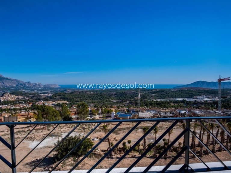 Villa for Sale in Polop, Alicante 3