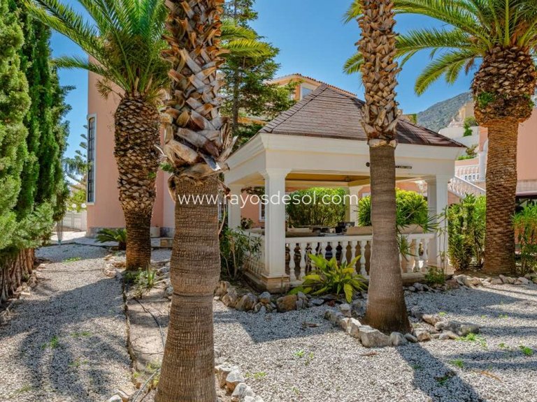 Villa for Sale in Calpe, Alicante 24