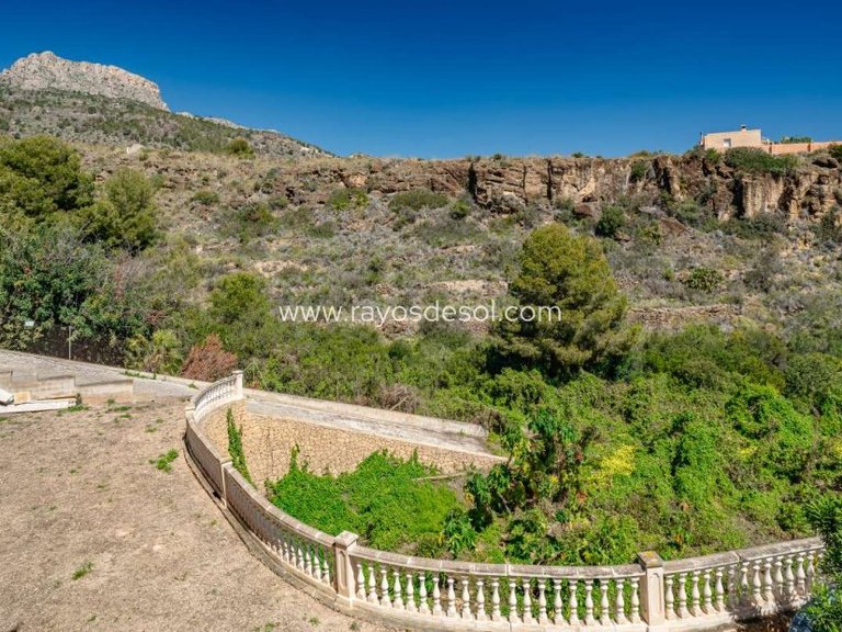 Villa for Sale in Calpe, Alicante 25