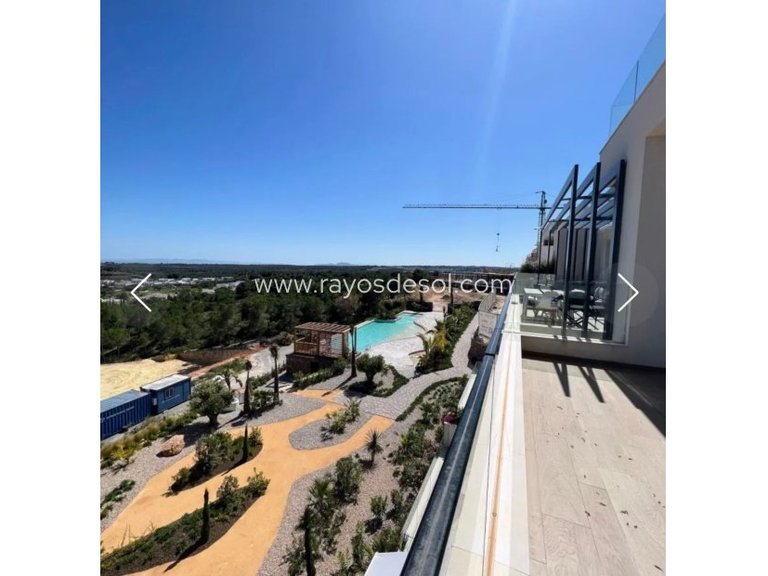 Apartment for Sale in Las Colinas Golf Resort, Alicante 4