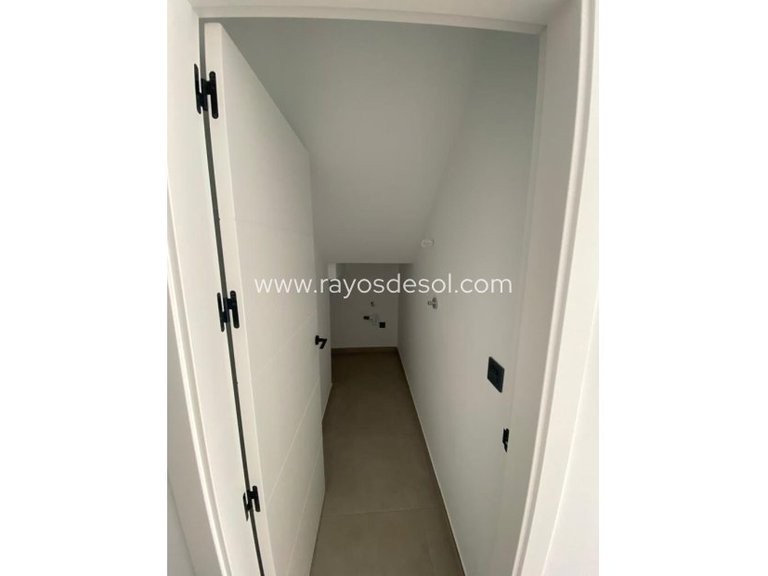 Villa for Sale in Los Alcazares, Murcia 16