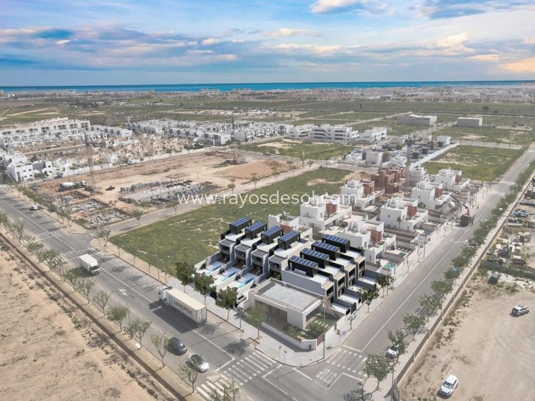 Villa for Sale in Pilar De La Horadada, Alicante 13