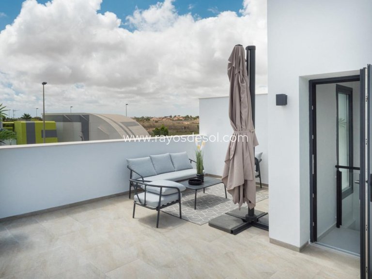 Villa for Sale in San Pedro Del Pinatar, Murcia 44