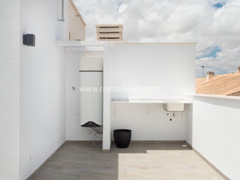 Villa for Sale in San Pedro Del Pinatar, Murcia 46