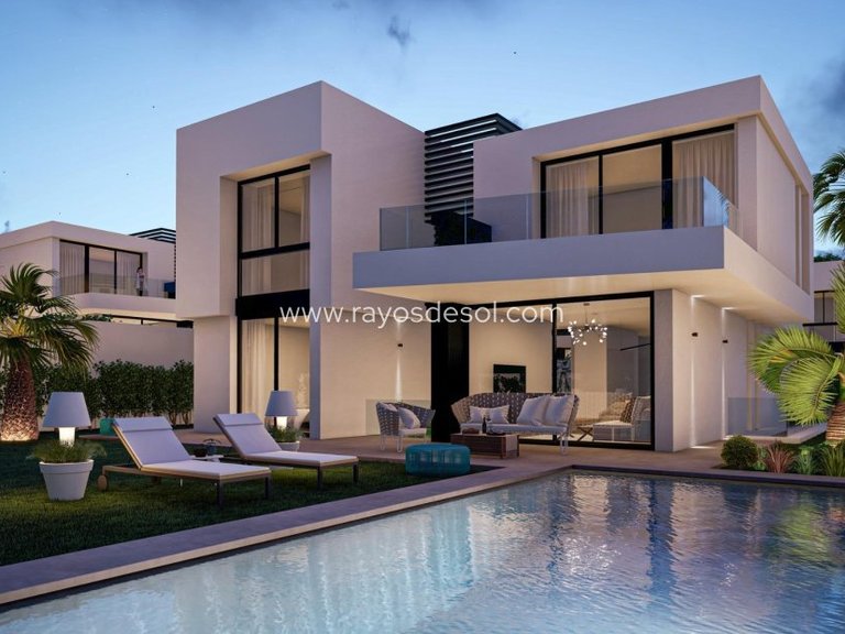 Villa for Sale in La Nucía, Alicante 1